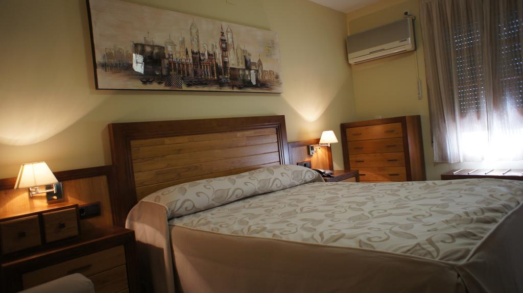 Hotel Puente Romano Alcántara Стая снимка