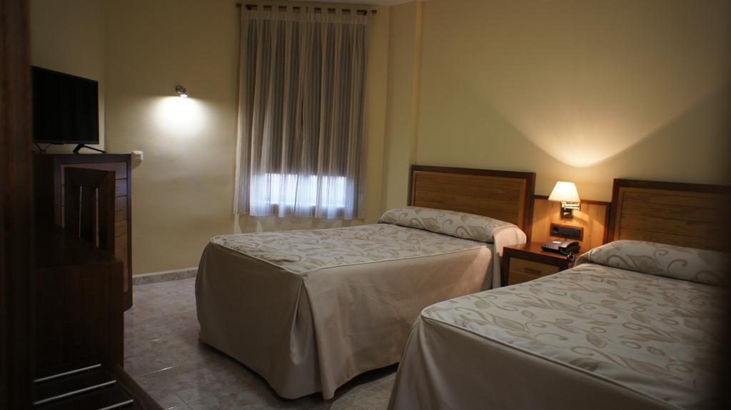 Hotel Puente Romano Alcántara Стая снимка