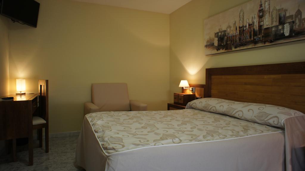 Hotel Puente Romano Alcántara Стая снимка